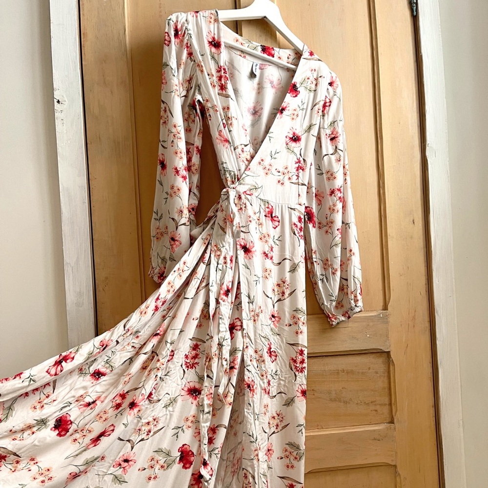 Romantic floral long sleeve maxi dress